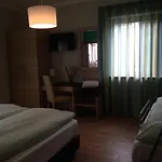 Alojamento de Acomodação e Pequeno-almoço Garni Betty Merano