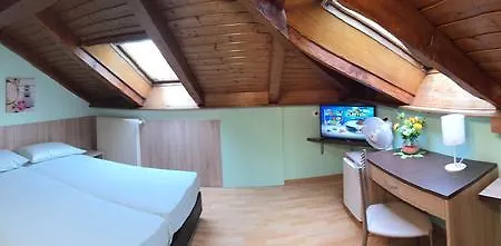 Bed & Breakfast Garni Betty