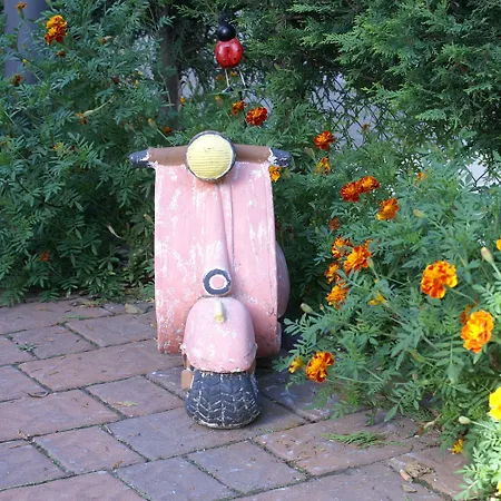 Bed & Breakfast Garni Betty 3*