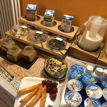 Bed & Breakfast Garni Betty Merano