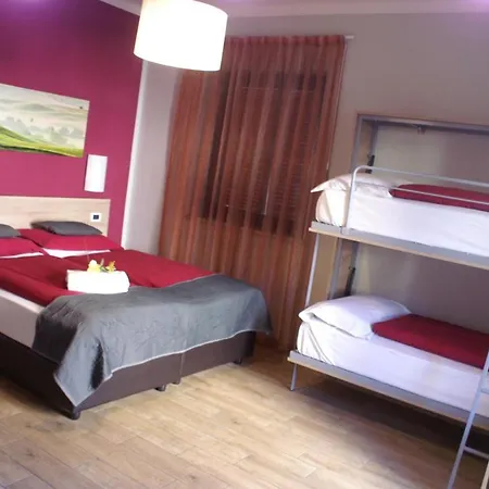 Garni Betty Bed & Breakfast 2*