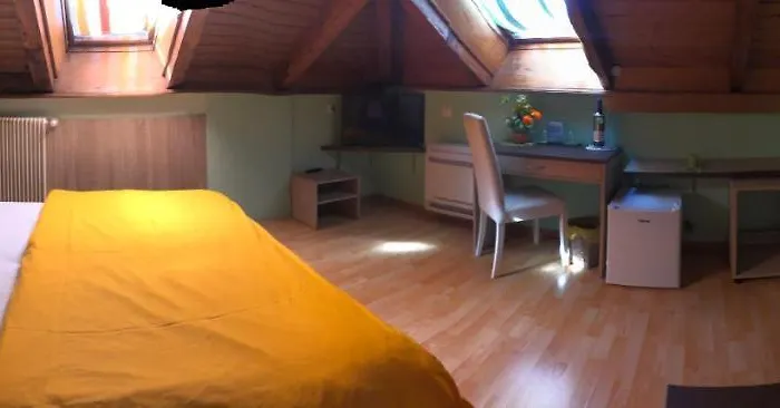 Garni Betty Bed & Breakfast 3*